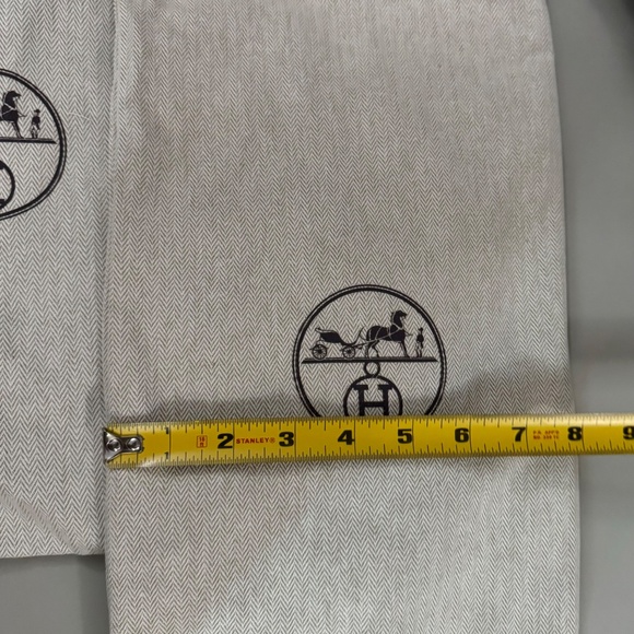 Empty Hermes Orange Shoe box with two shoe dust cover bags and ribbon - Picture 5 of 7